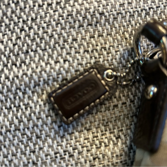 Tan cloth Coach handbag - Picture 4 of 10